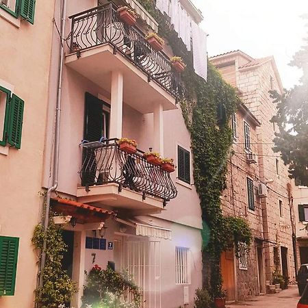 Villa Split Art Luaran gambar
